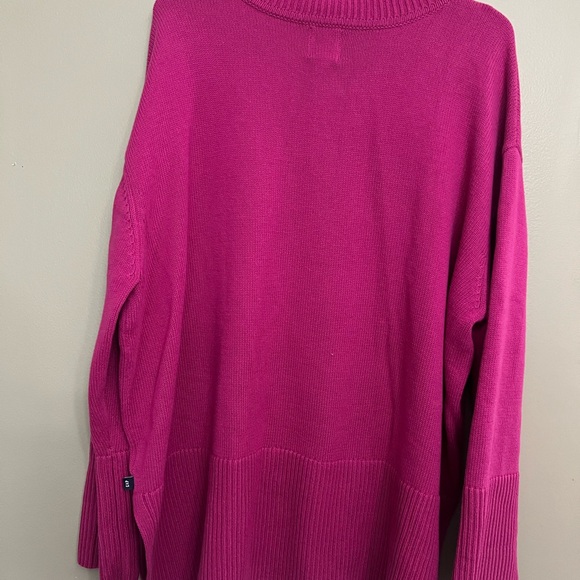 GAP Women's Fuchsia Crew Neck Sweater - Picture 2 of 4